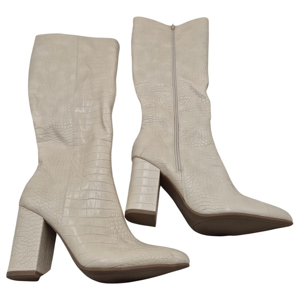 Journee Collection Landre Tru Bone knee-high crocodile-embossed boots size 8.5